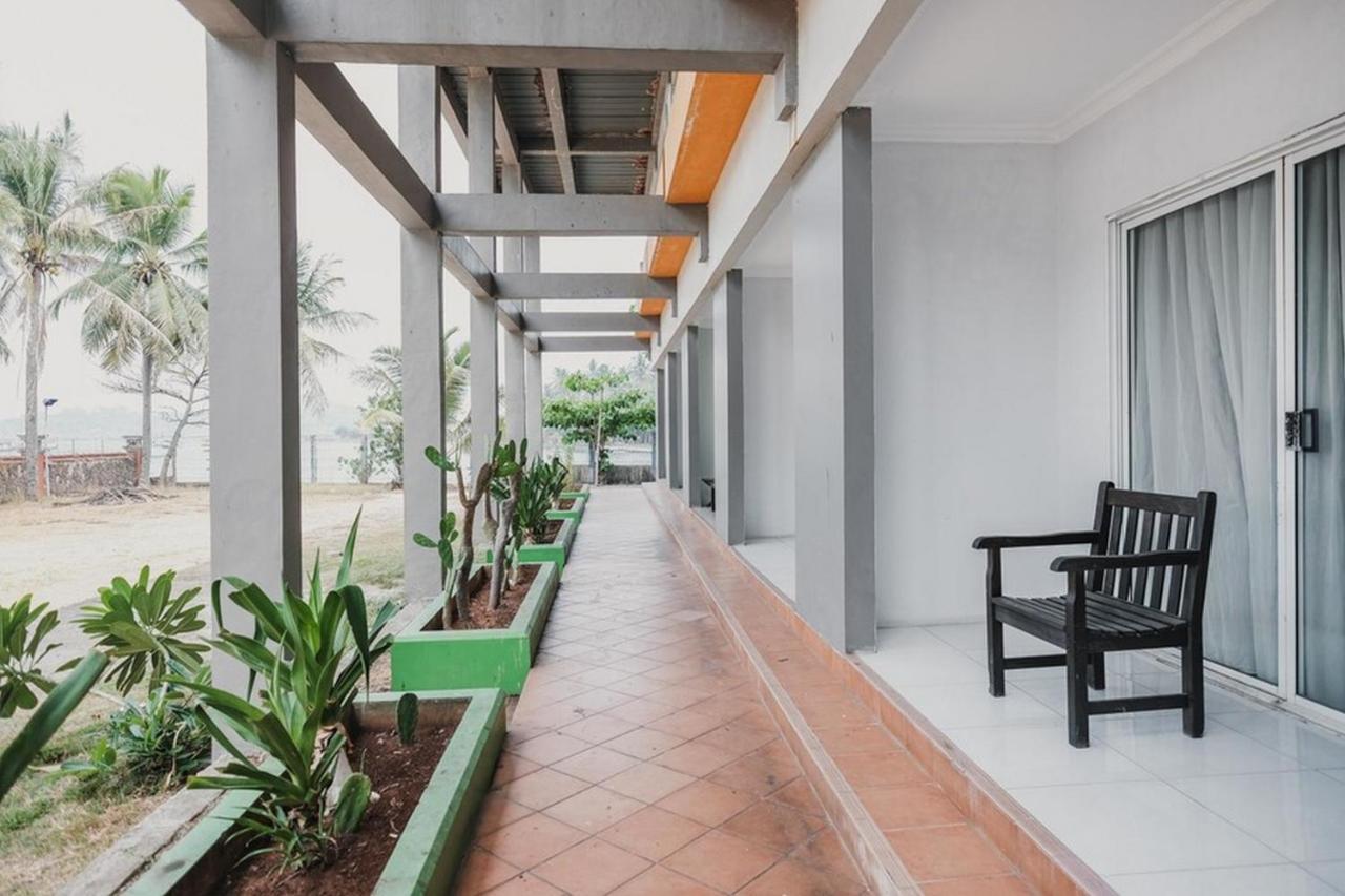 Reddoorz Plus Near Pelabuhan Merak Cilegon Exterior photo