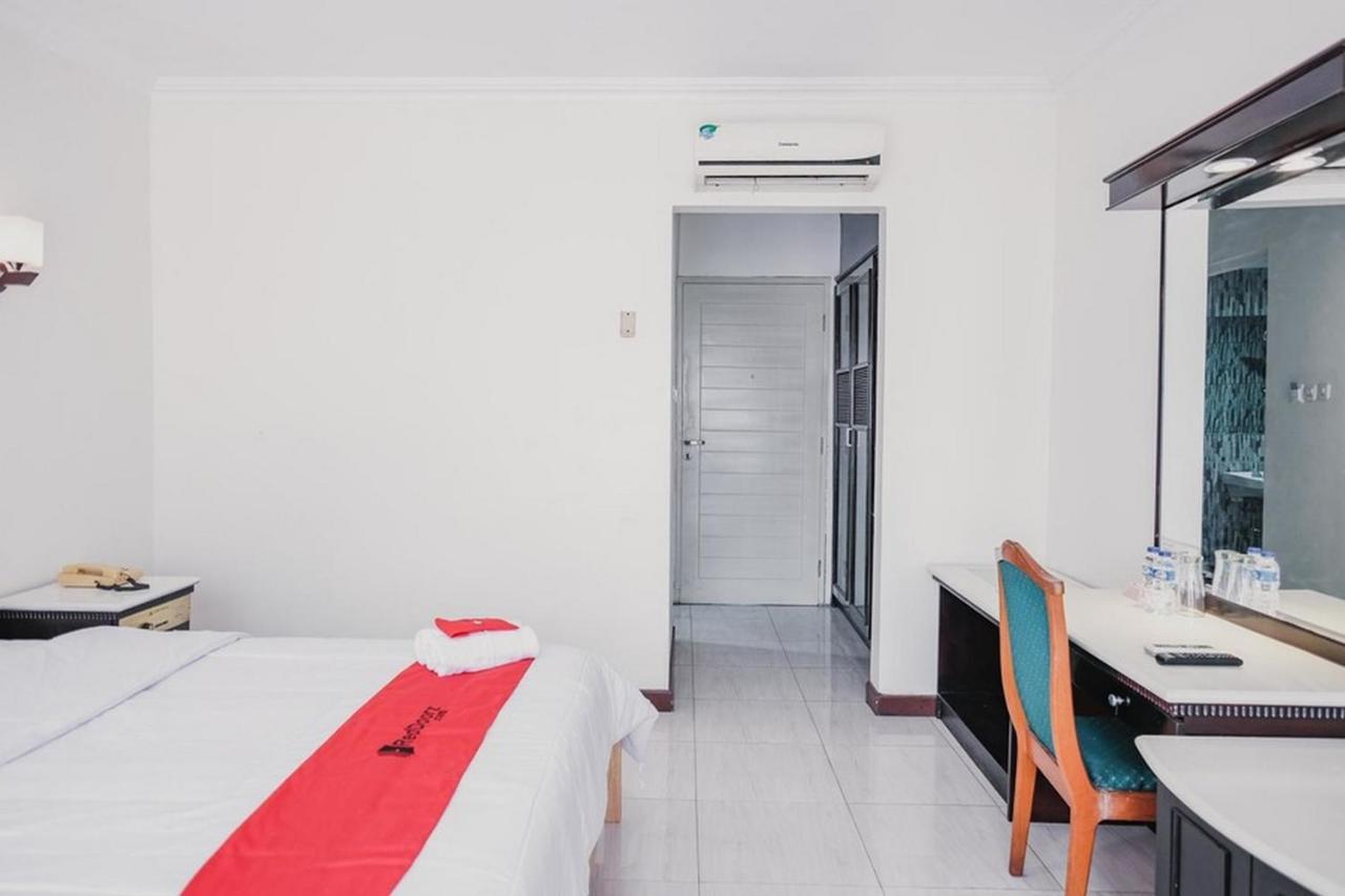 Reddoorz Plus Near Pelabuhan Merak Cilegon Exterior photo
