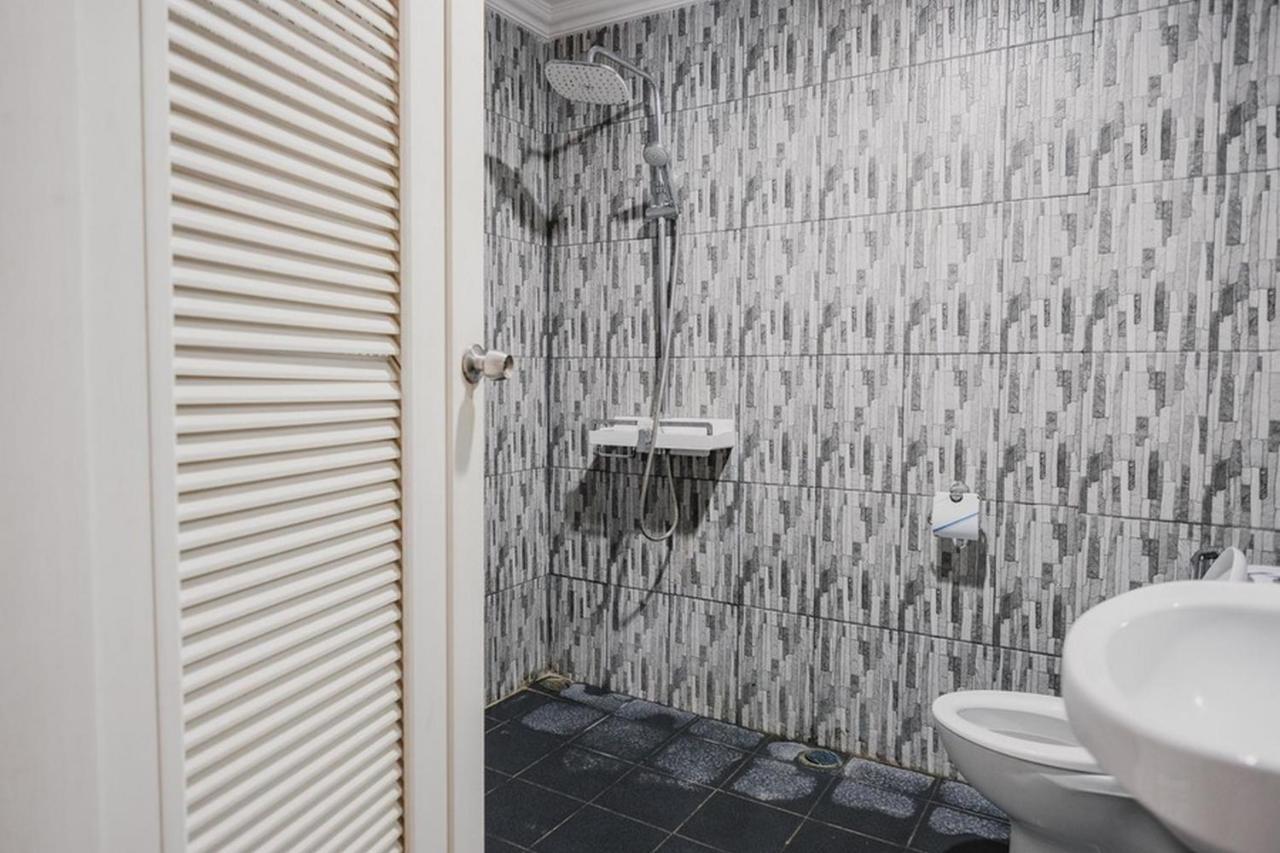 Reddoorz Plus Near Pelabuhan Merak Cilegon Exterior photo